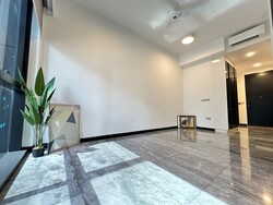 Beach Road (D7), Condominium #571122011